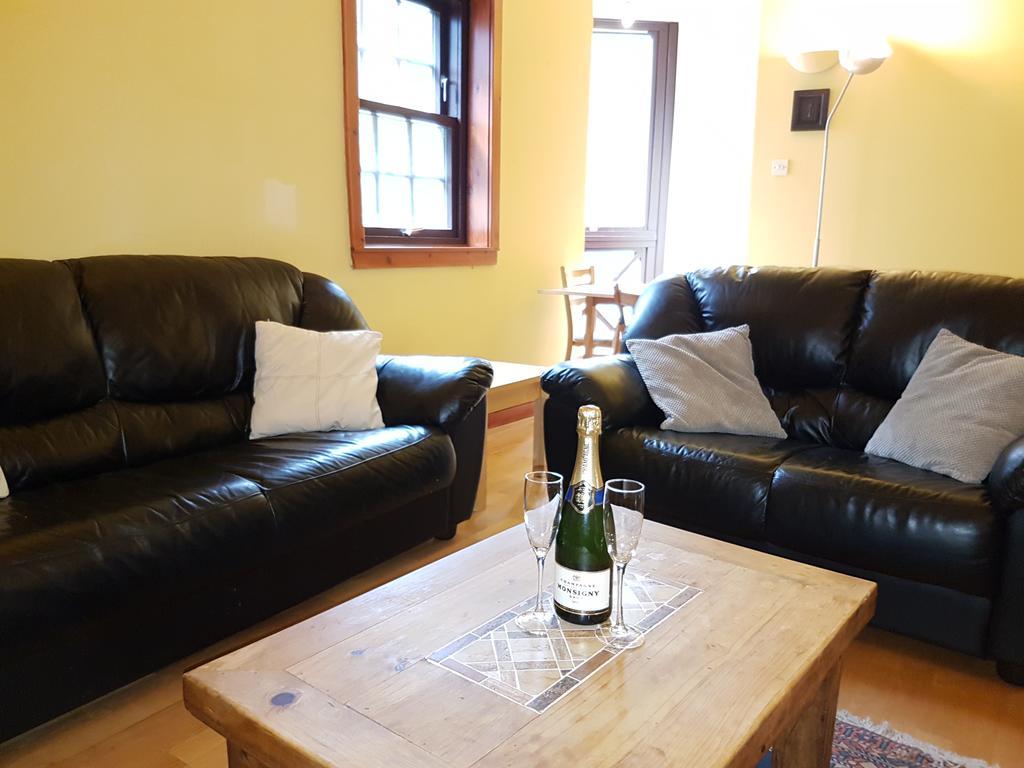 Dean Village - Lovely 2 Bed In Picturesque Dean Village With Balcony And Private Parking Edinburgh Rom bilde